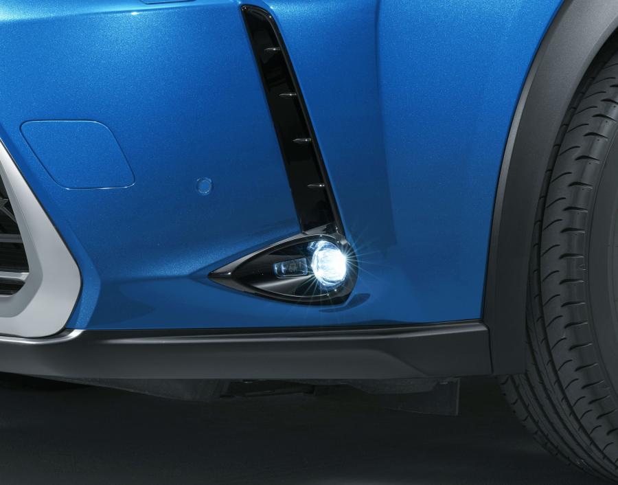 Детали экстерьера Lexus UX200 Blue Edition 2020 года  (JP) (фото 2 из 6)